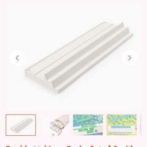 The Mahjong Line-Set of 2. Four racks/pushers in white - New in Box!